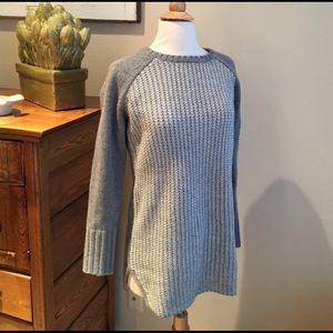 Like new Athleta sweater